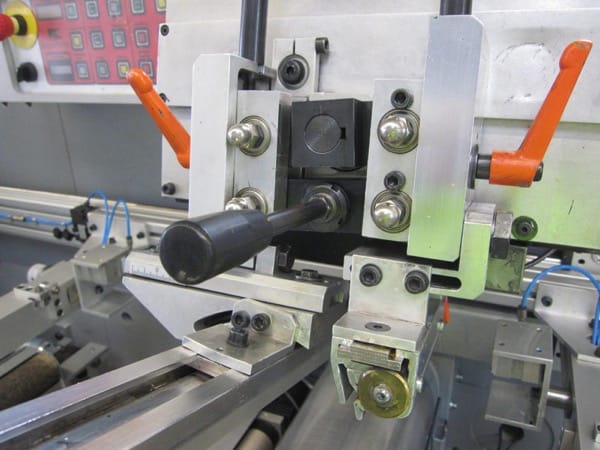 Die mit Trockeneis gereinigte KLEMM Derby Druckmaschine.